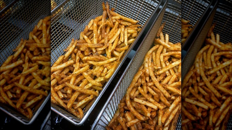 fries in fryer