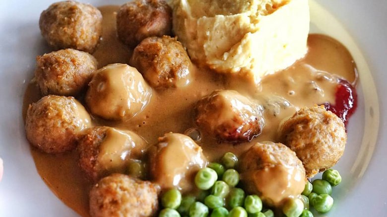 This Is Why Ikea's Meatballs Are So Delicious