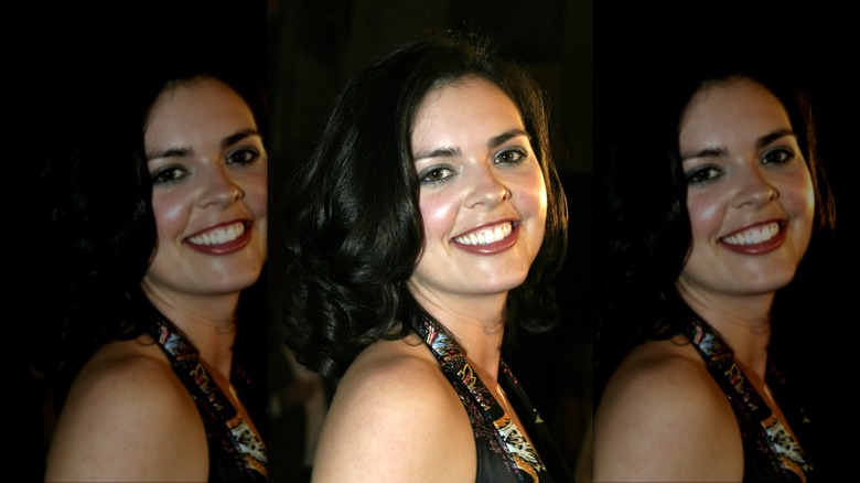 Katie Lee smiling in 2004