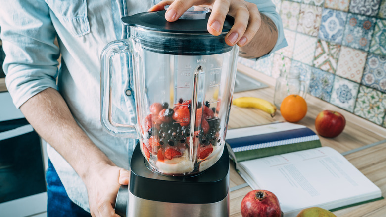 Making a smoothie in a food processor