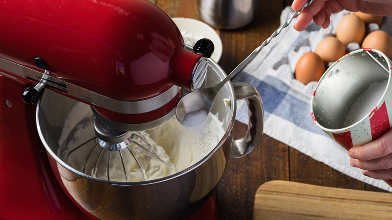 https://www.mashed.com/img/gallery/this-limited-edition-kitchenaid-mixer-has-a-bold-new-look/intro-1626452005.jpg