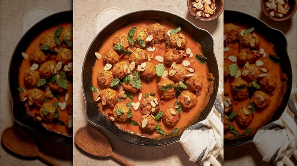 Turkey meatballs in apricot sauce with mint and almonds