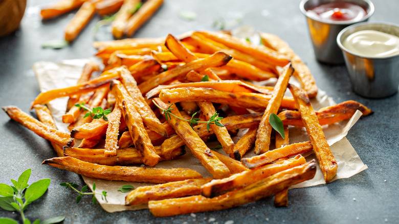 Steak fries served with sauce