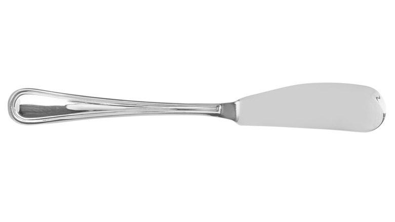 butter knife with rounded edge