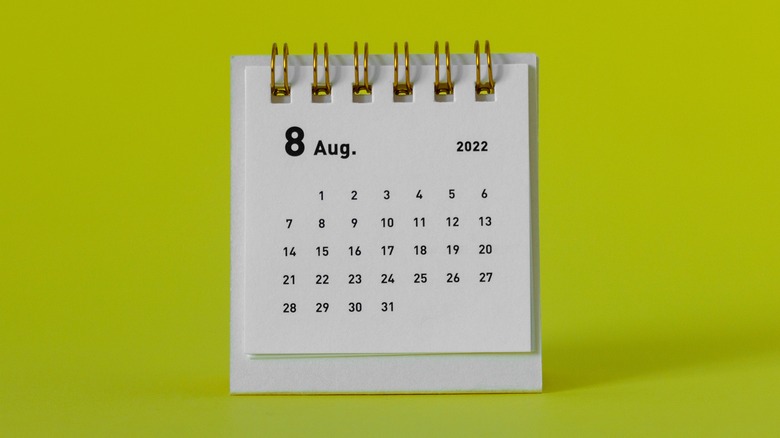 August on desk calendar