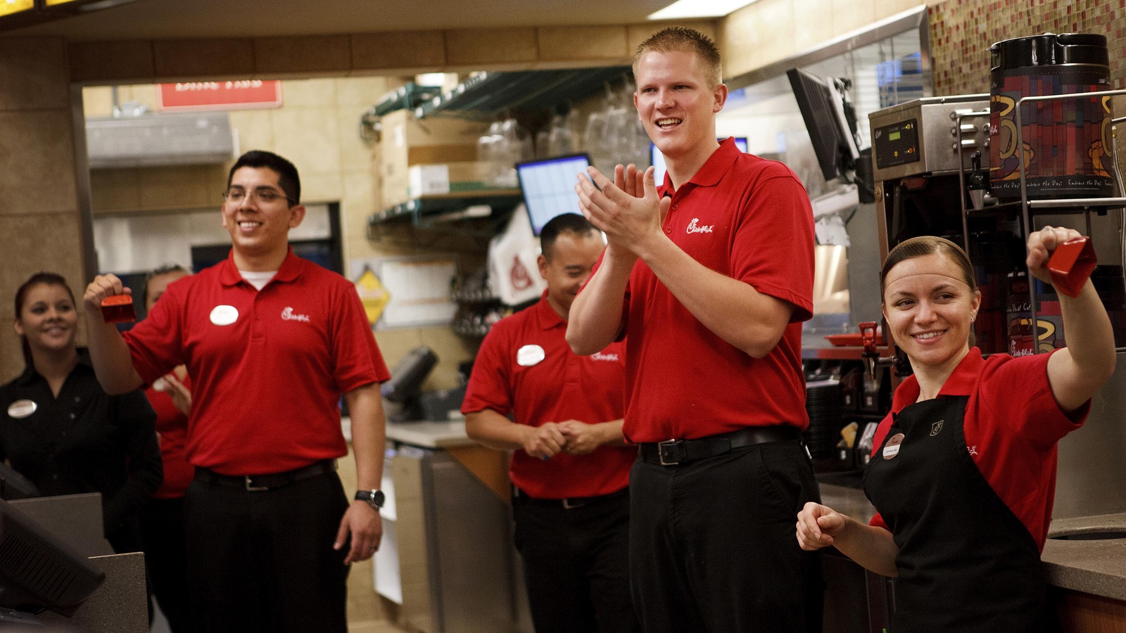 This Pay Message From One Chick Fil A Operator Has Employees Fuming   L Intro 1633717372 