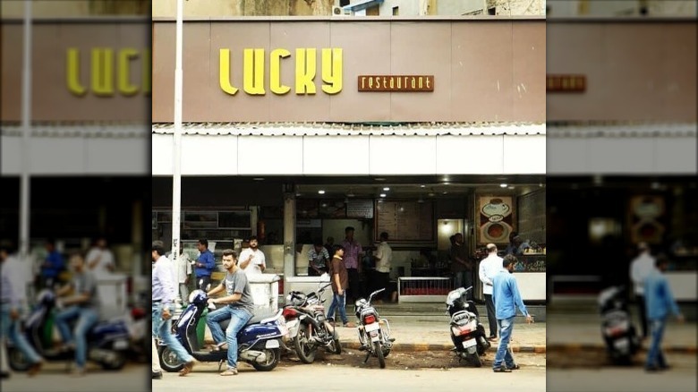 exterior of New Lucky Restaurant