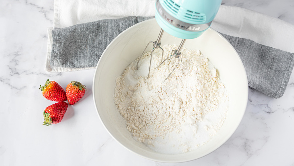 mixing dry ingredients with a stand mixer