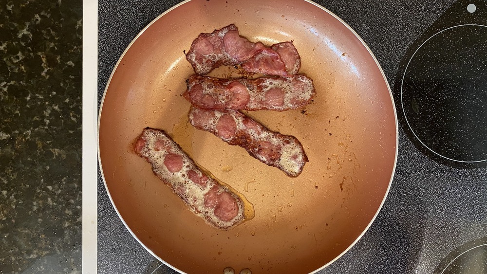 bacon in pan