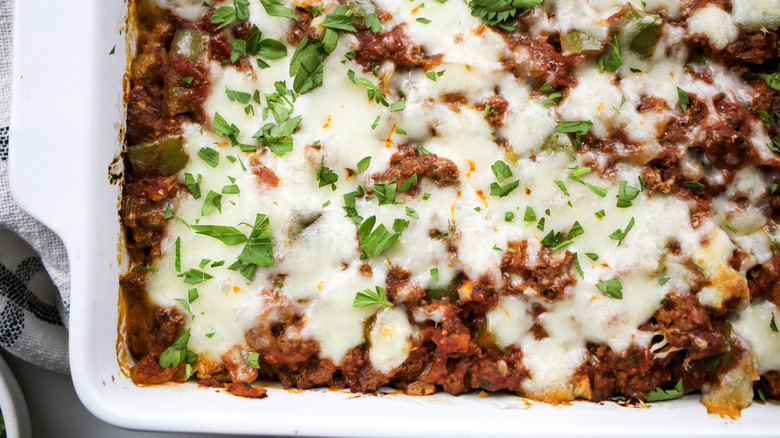 cheesy pasta dish with parsley