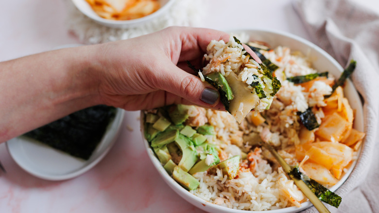 seaweed paper with rice bowl