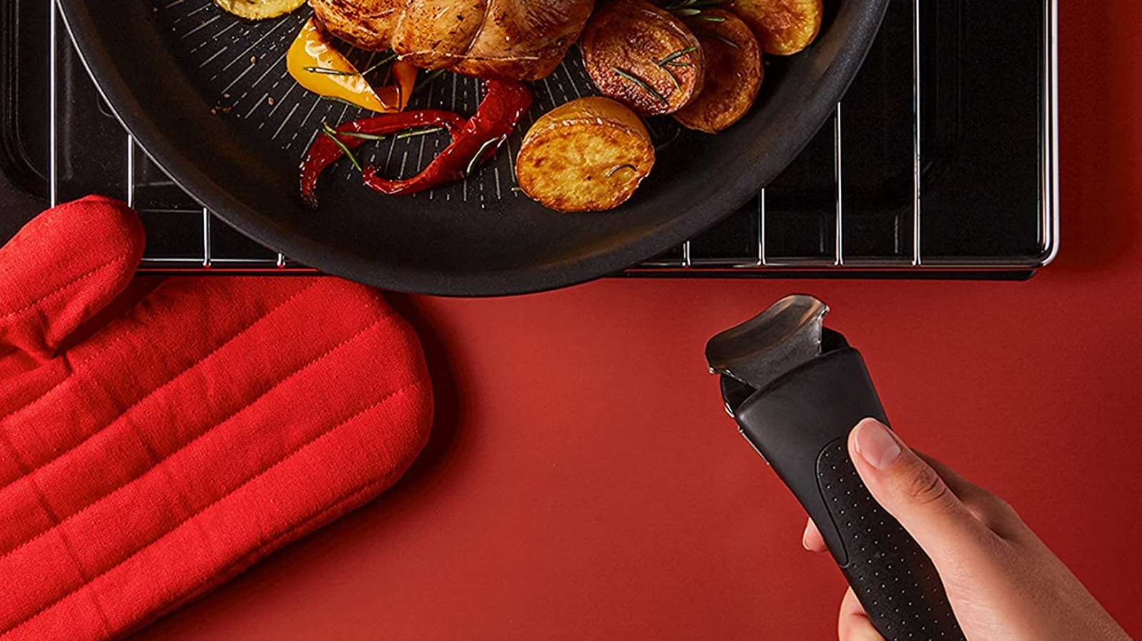 https://www.mashed.com/img/gallery/tiktok-is-fascinated-by-this-adjustable-pan-handle/l-intro-1645721499.jpg