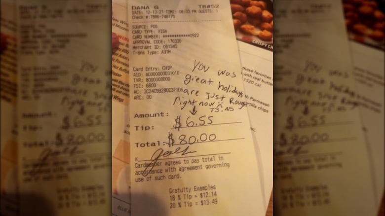 Applebee's restaurant bill with low tip