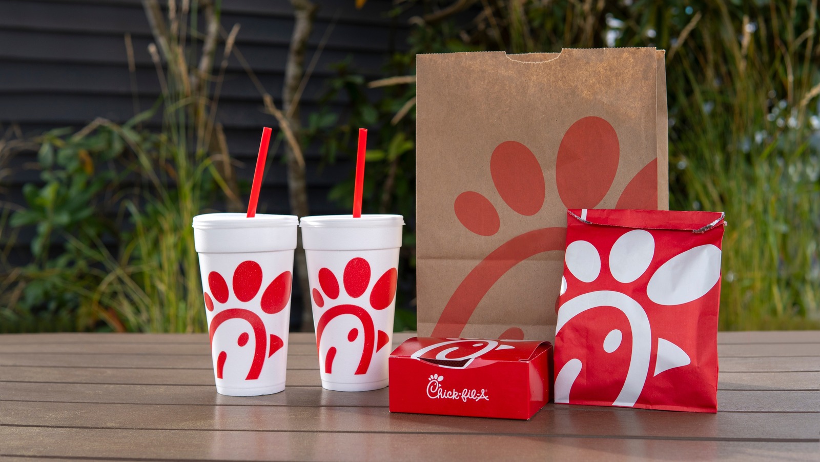 tiktok-is-slamming-chick-fil-a-s-plastic-bag-rule