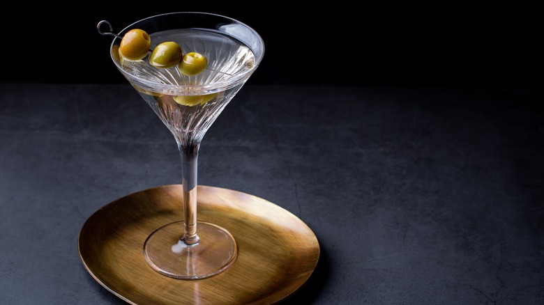 martini with olives