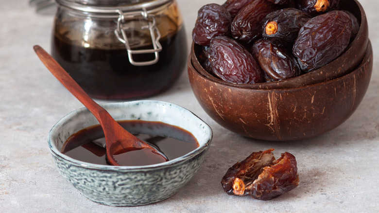 Date syrup in a bowl