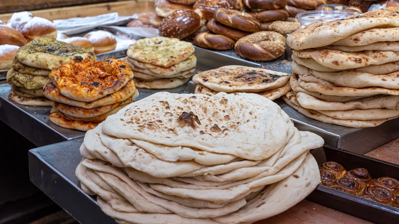 naan and breads street food 