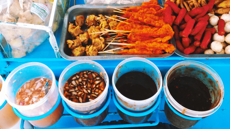 street food and sauces