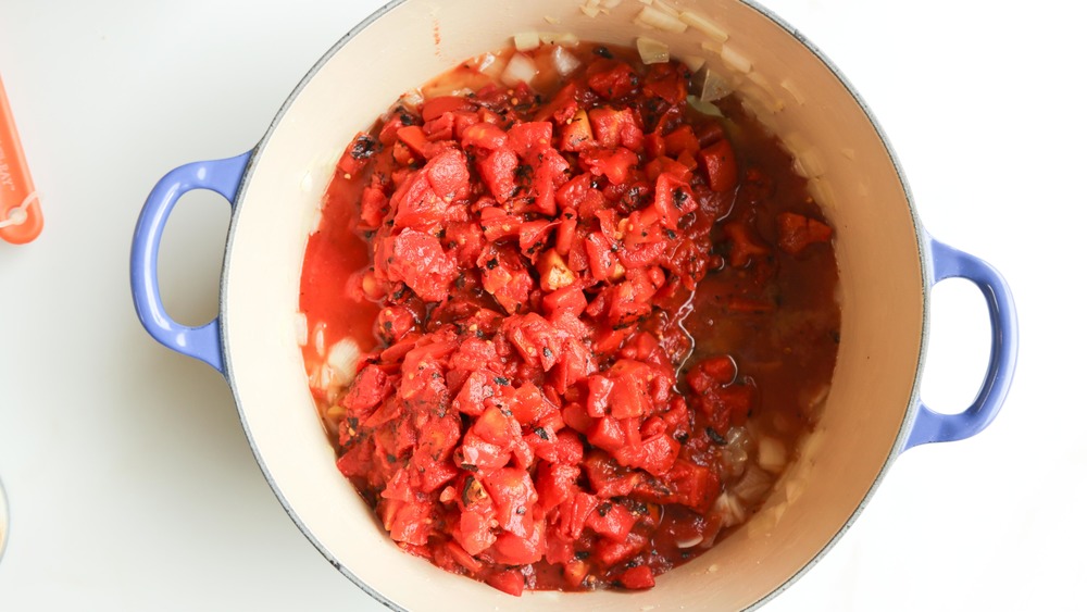 roasted tomatoes in dutch oven