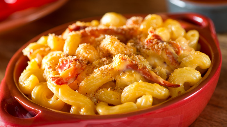 lobster mac and cheese