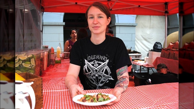 Sara Hauman with plate of food