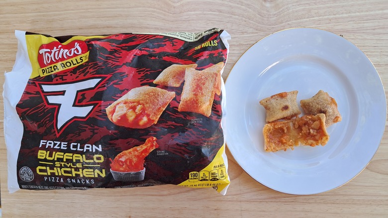 Totino's buffalo chicken pizza rolls