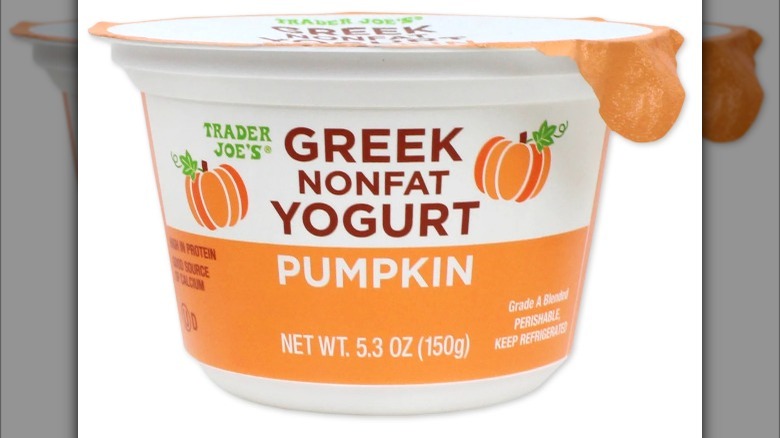 Tub dairy-free pumpkin spice yogurt