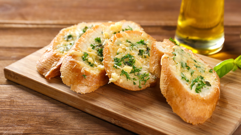 garlic bread