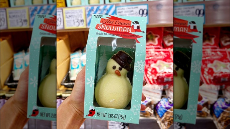 Trader Joe's hot cocoa snowman bomb