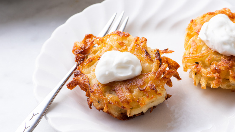 latkes with sour cream