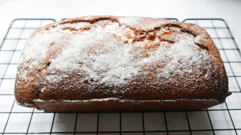 Madeira cake with sugar 