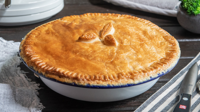 Whole uncut steak and kidney pie