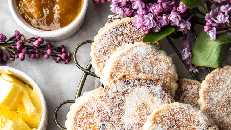 Sugared Welsh cakes with jam