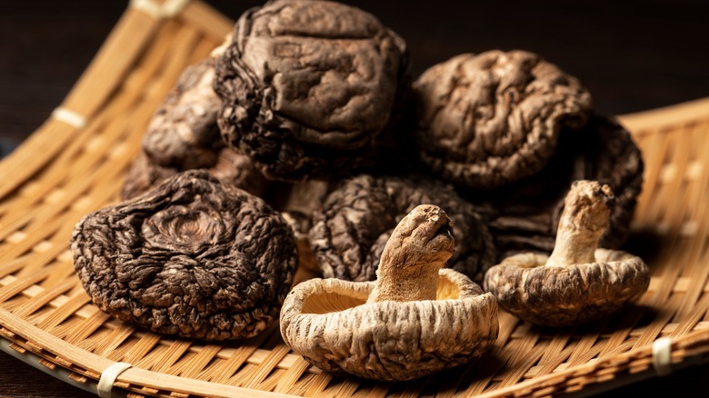 dried shiitake mushrooms