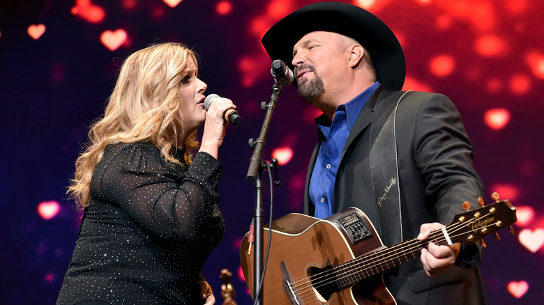 Trisha Yearwood and Garth Brooks