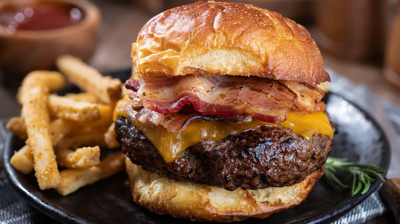 bacon cheeseburger