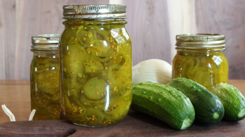 Bread and butter pickles