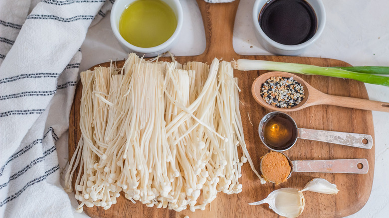 umami-packed enoki mushrooms ingredients 