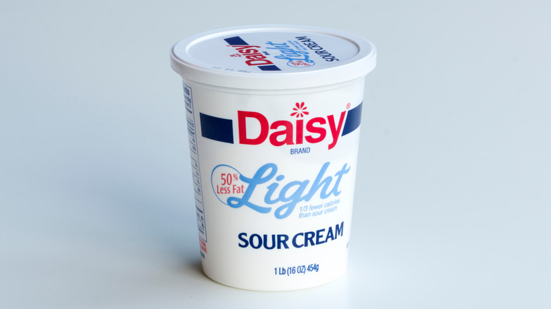 Daisy light sour cream