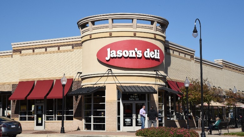 exterior of Jason's Deli restaurant