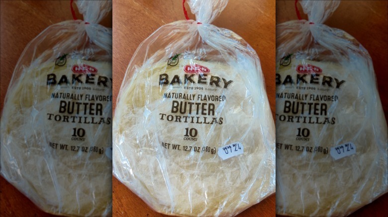 bag of HEB Butter tortillas 