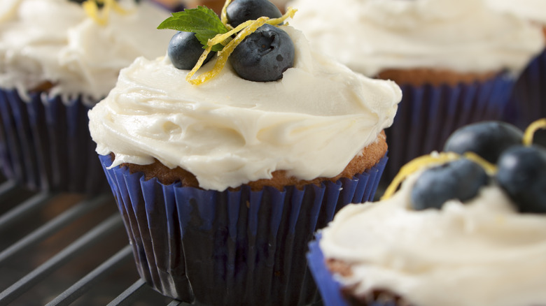 Blueberry and lemon cupcakes