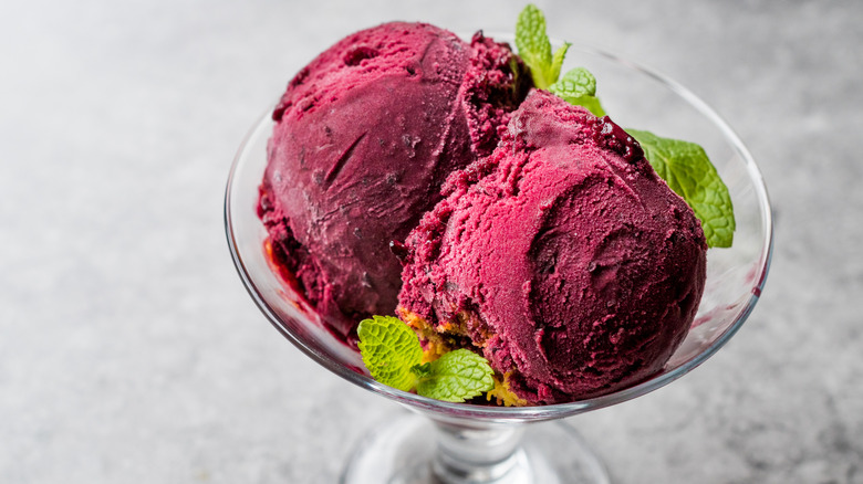 Berry sorbet with fresh mint leaves