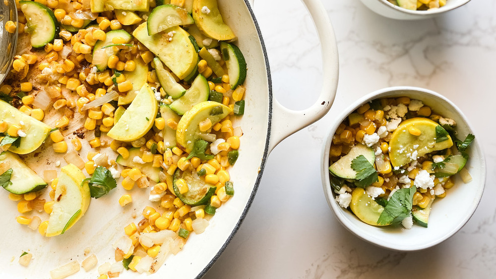 bowl of calabacitas