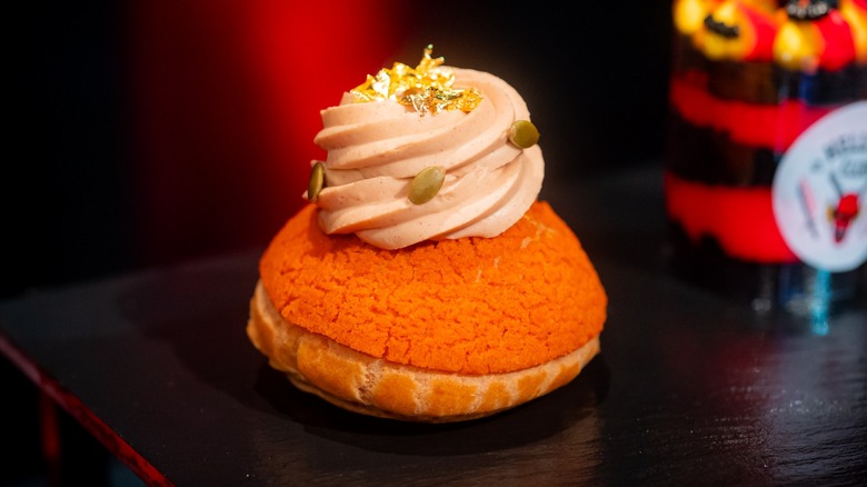 Halloween Horror Nights pumpkin dessert