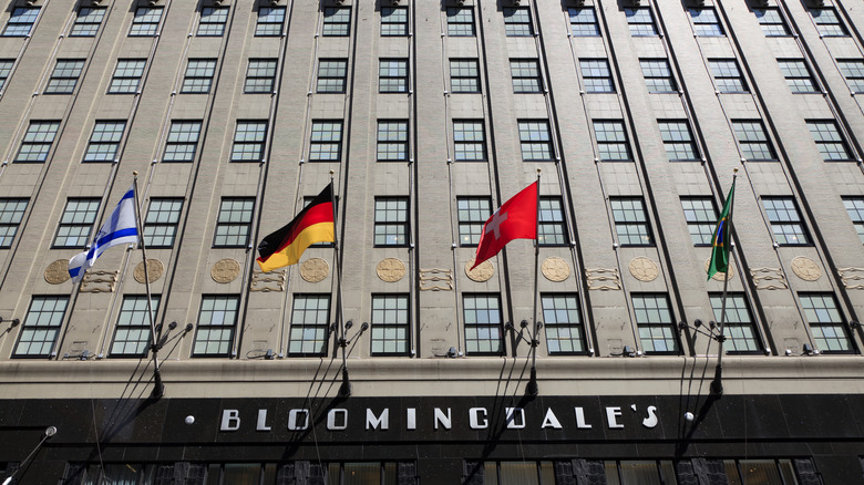 Bloomingdale's facade in Manhattan