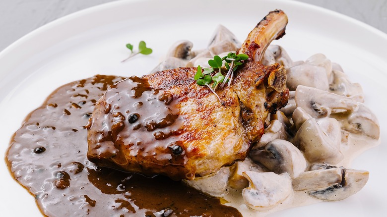 pork chops in mushroom sauce