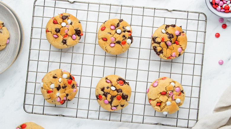 cookies on tray 