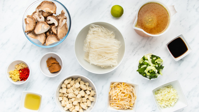 vegan mushroom ramen ingredients 