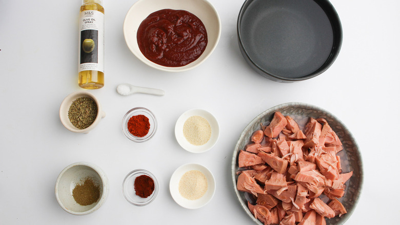 Ingredient assortment for pulled jackfruit 